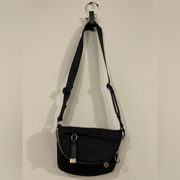 Lululemon All Night Festival Bag Micro - Picture 3 of 6